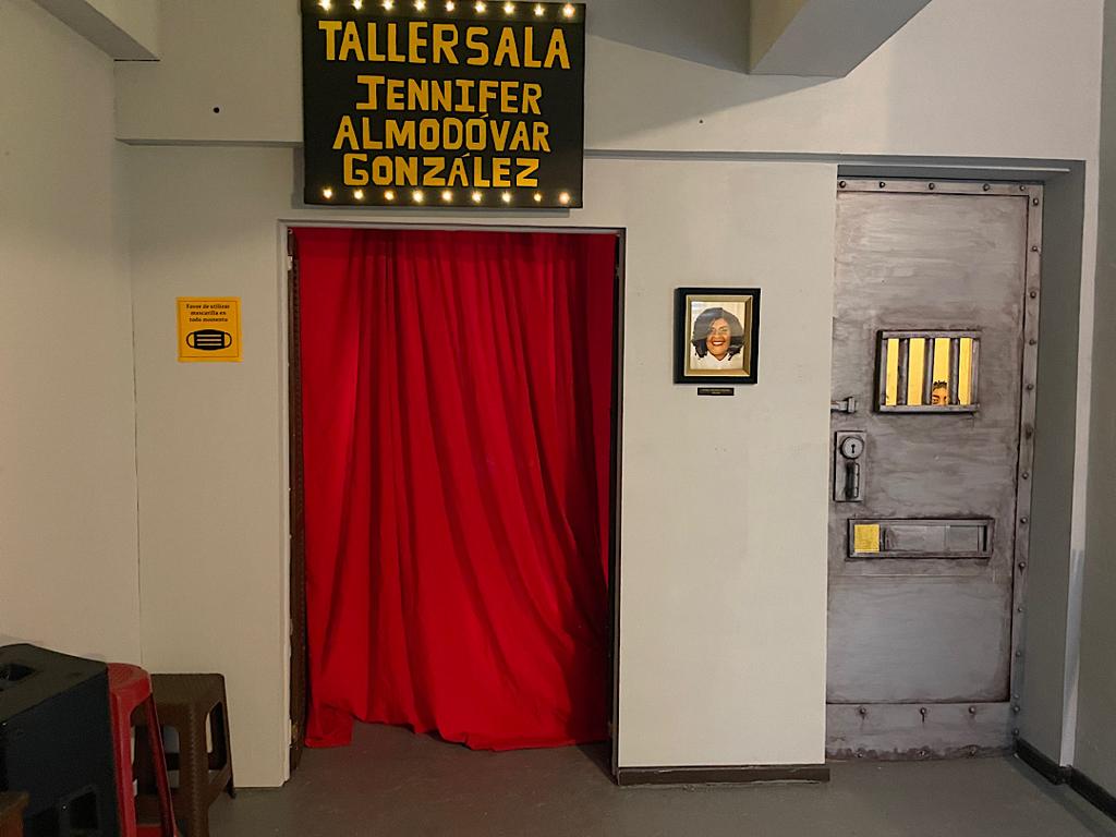 In January, we opened TallerSala Jennifer Almodóvar González in Casa Taller Cangrejera by holding Sobre La Mesa, a puppet theater event